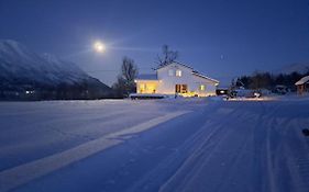 Mountainside Lodge - Breivikeidet